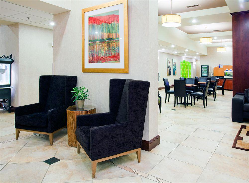 Holiday Inn Express Arrowood By Ihg Charlotte Interior photo