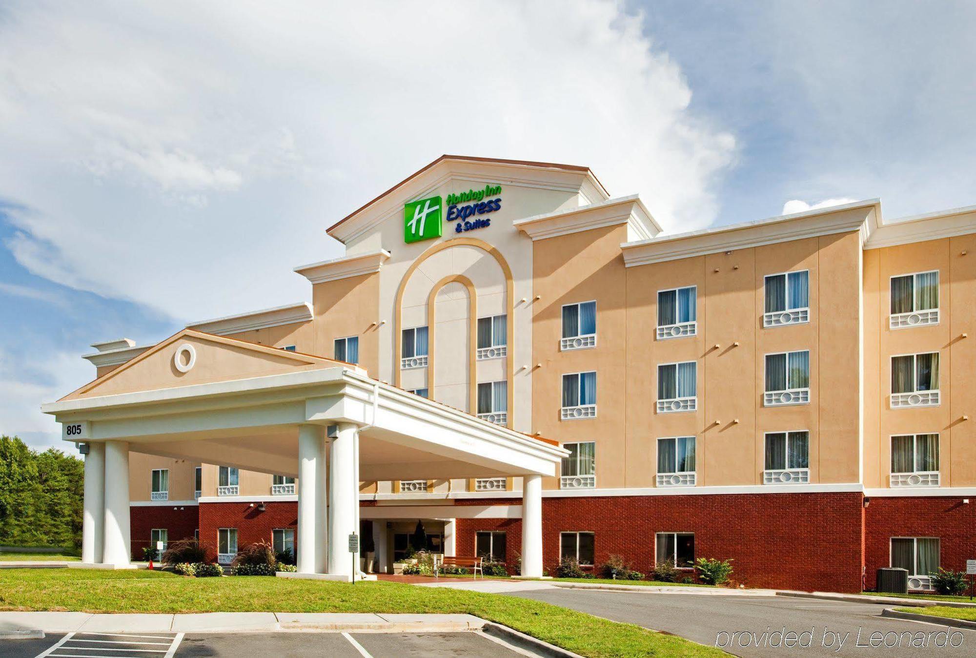 Holiday Inn Express Arrowood By Ihg Charlotte Exterior photo